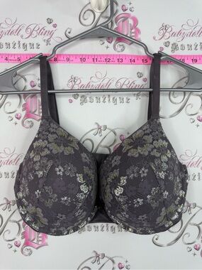 Victoria's Secret body by Victoria Gray Lace T-Shirt Bra with Metallic Floral